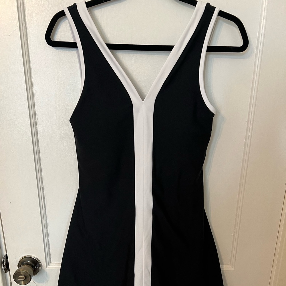 Abercrombie & Fitch Black and White Mini YPB Workout Dres